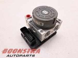 Gebruikte ABS Pomp Citroen C4 Cactus (0B/0P) 1.2 PureTech 82 12V Prijs € 69,95 Margeregeling aangeboden door Boonstra Autoparts