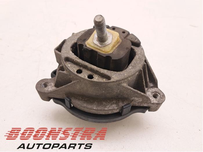 Gebruikte Motorrubber BMW 1 serie (F21) 114i 1.6 16V Prijs € 24,95 Margeregeling aangeboden door Boonstra Autoparts