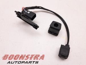 Gebruikte Achteruitrij Camera Porsche 718 Boxster (982) 2.5 GTS Prijs € 102,95 Margeregeling aangeboden door Boonstra Autoparts