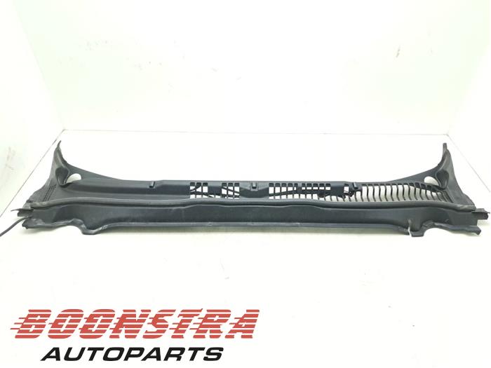 Gebruikte Paravan Ford Mondeo V 2.0 EcoBlue Prijs € 29,95 Margeregeling aangeboden door Boonstra Autoparts