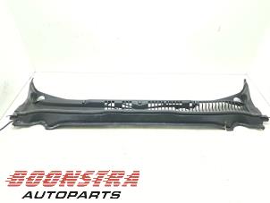 Gebruikte Paravent Ford Mondeo V 2.0 EcoBlue Prijs € 29,95 Margeregeling aangeboden door Boonstra Autoparts