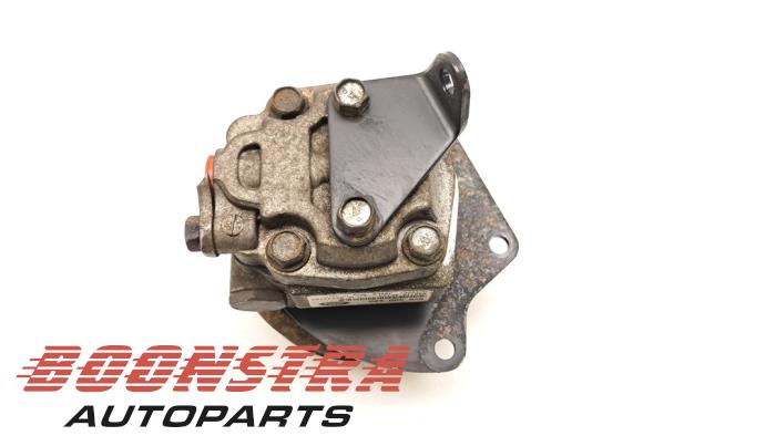 Gebruikte Servopomp Landrover Discovery III (LAA/TAA) 2.7 TD V6 Prijs € 50,76 Inclusief btw aangeboden door Boonstra Autoparts