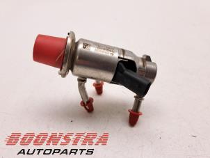 Gebruikte Adblue injector Mercedes Sprinter 3,5t (910.0/910.1/907.1/907.2) 314 CDI 2.1 D FWD Prijs € 165,71 Inclusief btw aangeboden door Boonstra Autoparts