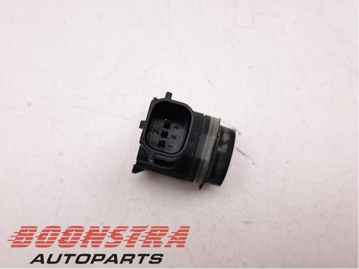 PDC Sensor van een Opel Karl 1.0 12V 2017