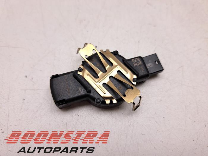 Gebruikte Regensensor BMW iX3 80 kWh Prijs € 69,95 Margeregeling aangeboden door Boonstra Autoparts
