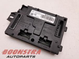 Gebruikte Computer Body Control Renault Clio IV Estate/Grandtour (7R) 1.5 Energy dCi 90 FAP Prijs € 24,95 Margeregeling aangeboden door Boonstra Autoparts