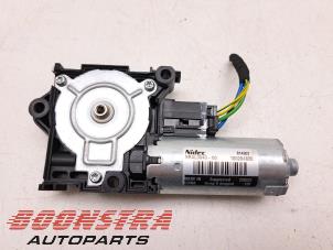 Gebruikte Schuifdak Motor BMW iX3 80 kWh Prijs € 149,95 Margeregeling aangeboden door Boonstra Autoparts