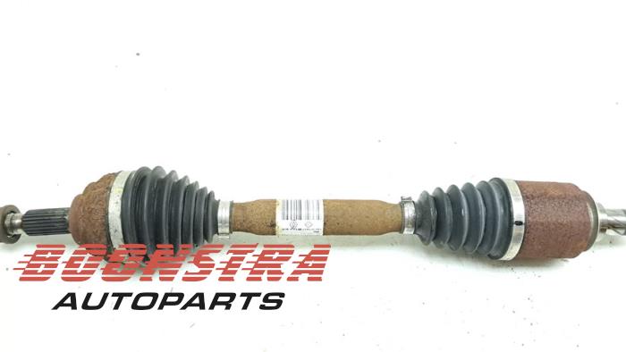 Gebruikte Steekas links-voor Renault Clio IV (5R) 1.2 TCE 16V GT EDC Prijs € 74,95 Margeregeling aangeboden door Boonstra Autoparts