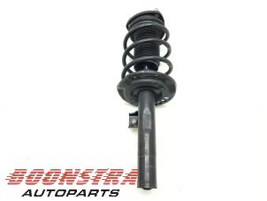 Gebruikte Mac Phersonpoot rechts-voor Mazda 3 Sport (BP) 2.0 SkyActiv-X M Hybrid 16V Prijs € 224,95 Margeregeling aangeboden door Boonstra Autoparts