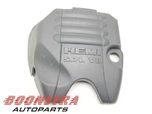 Gebruikte Afdekplaat motor Dodge Ram 1500 Crew Cab (DS/DJ/D2) 5.7 V8 Hemi 2500 4x4 Prijs € 87,06 Inclusief btw aangeboden door Boonstra Autoparts