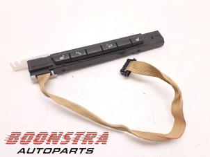 Gebruikte Schakelaar BMW 3 serie (E90) 330Xd 24V Prijs € 29,95 Margeregeling aangeboden door Boonstra Autoparts