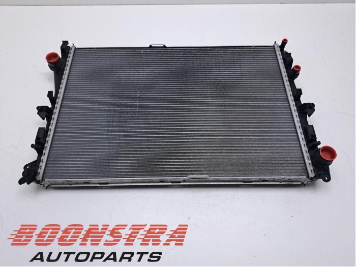 Gebruikte Radiateur Mercedes C (W205) C-220 2.2 CDI BlueTEC, C-220 d 16V Prijs € 124,95 Margeregeling aangeboden door Boonstra Autoparts