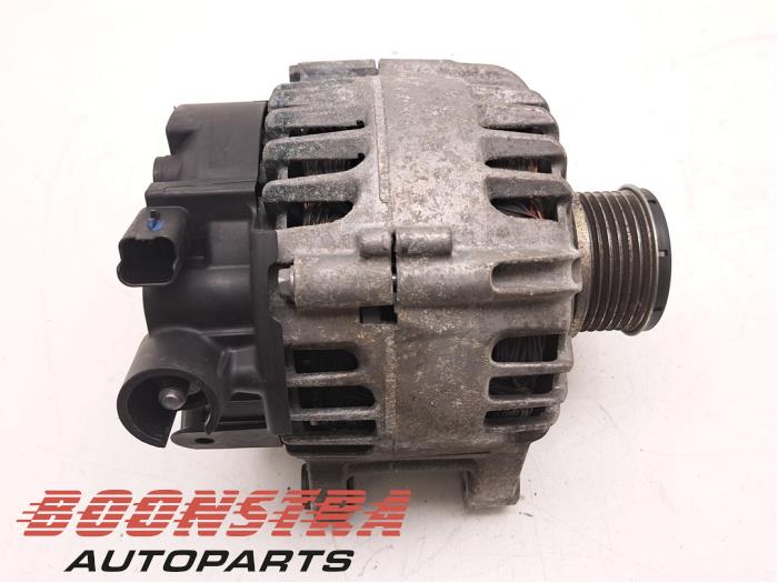 Gebruikte Dynamo Peugeot 208 II (UB/UH/UP) 1.2 Vti 12V PureTech 130 Prijs € 59,95 Margeregeling aangeboden door Boonstra Autoparts
