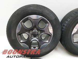 Jeep Compass Velgen set banden voorraad