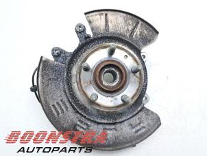 Gebruikte Fusee links-achter Tesla Model S 70 Prijs € 160,95 Margeregeling aangeboden door Boonstra Autoparts