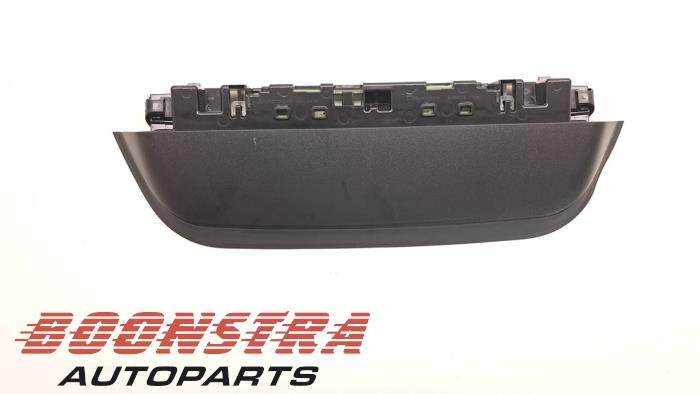 Extra Remlicht midden van een BMW 4 serie (G22) 420i 2.0 TwinPower Turbo 16V 2021