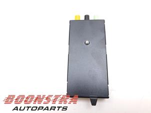 Gebruikte Antenne Versterker BMW 4 serie (G22) 420i 2.0 TwinPower Turbo 16V Prijs € 38,95 Margeregeling aangeboden door Boonstra Autoparts