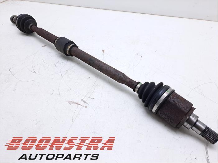 Gebruikte Steekas links-achter Mitsubishi Outlander (GF/GG) 2.0 16V PHEV 4x4 Prijs € 49,95 Margeregeling aangeboden door Boonstra Autoparts