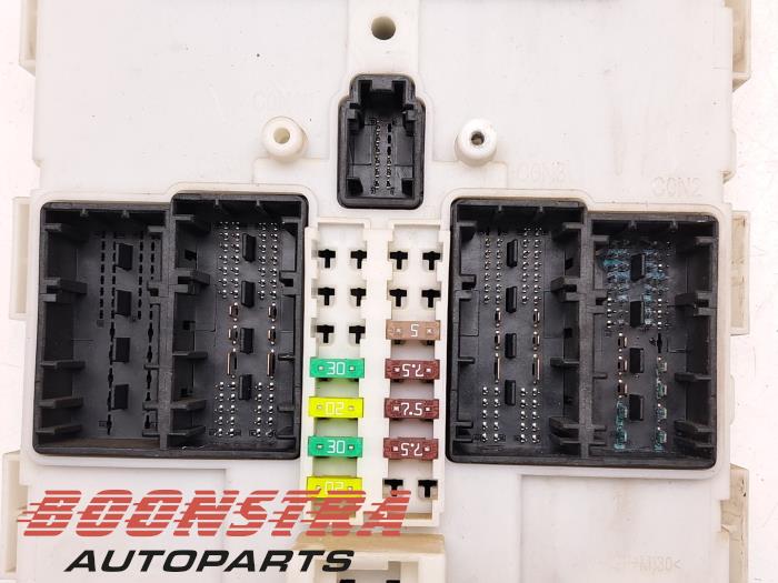 Computer Body Control van een BMW 3 serie (F30) 318i 1.5 TwinPower Turbo 12V 2019