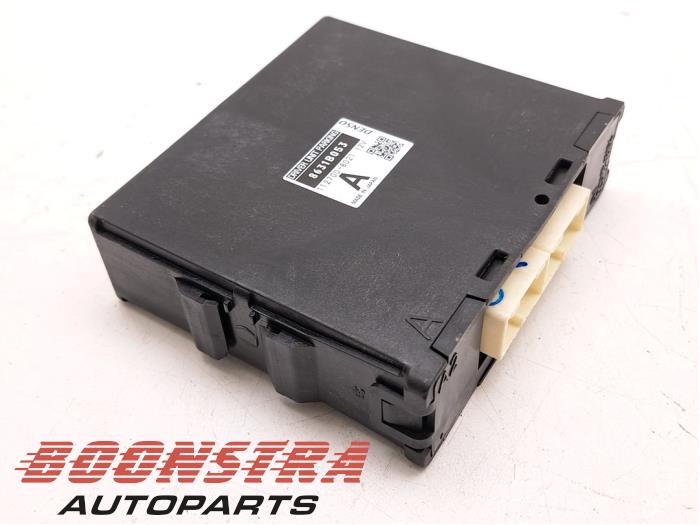 PDC Module van een Mitsubishi Outlander (GF/GG) 2.0 16V PHEV 4x4 2013