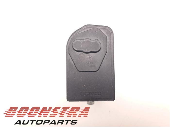 Gebruikte Diversen Porsche Taycan (Y1A) 4S Prijs € 69,95 Margeregeling aangeboden door Boonstra Autoparts