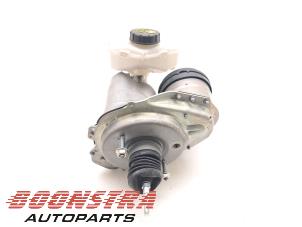 Gebruikte Hoofdremcilinder Porsche Taycan (Y1A) 4S Prijs € 149,95 Margeregeling aangeboden door Boonstra Autoparts