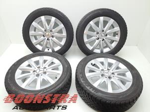 Gebruikte Sportvelgenset + winterbanden Mercedes A-Klasse Prijs € 229,95 Margeregeling aangeboden door Boonstra Autoparts