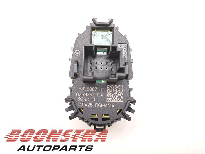 Start/Stop schakelaar van een BMW 5 serie (G30) 520i 2.0 TwinPower Turbo 16V 2020