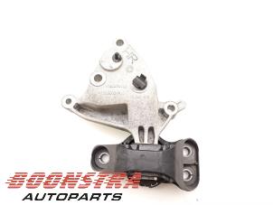 Gebruikte Motorsteun Renault Talisman Estate (RFDK) 1.3 TCE 140 16V Prijs € 35,03 Inclusief btw aangeboden door Boonstra Autoparts