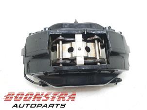 Gebruikte Remklauw (Tang) links-voor Maserati Spyder 4.2 V8 32V Prijs € 199,95 Margeregeling aangeboden door Boonstra Autoparts