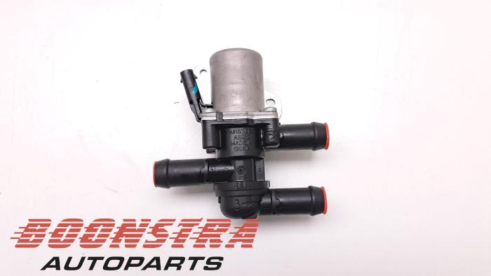 Gebruikte Waterpomp Lynk &amp; Co 01 1.5 PHEV Prijs € 29,95 Margeregeling aangeboden door Boonstra Autoparts