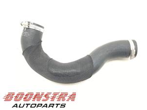 Gebruikte Intercooler Slang Ford Transit 2.0 TDCi 16V Eco Blue 130 Prijs € 24,95 Margeregeling aangeboden door Boonstra Autoparts