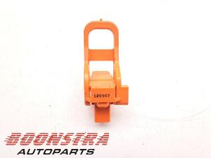 Gebruikte Hybride service plug Citroen DS5 (KD/KF) 2.0 165 HYbrid4 16V Prijs € 99,95 Margeregeling aangeboden door Boonstra Autoparts