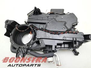 Gebruikte Chaufagebak Landrover Range Rover IV (LG) 3.0 V6 P400 MHEV HST Prijs € 249,95 Margeregeling aangeboden door Boonstra Autoparts