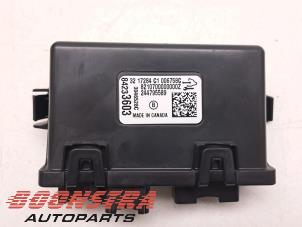 Gebruikte Module achterklep motor Opel Astra K Sports Tourer 1.0 Turbo 12V Prijs € 149,95 Margeregeling aangeboden door Boonstra Autoparts