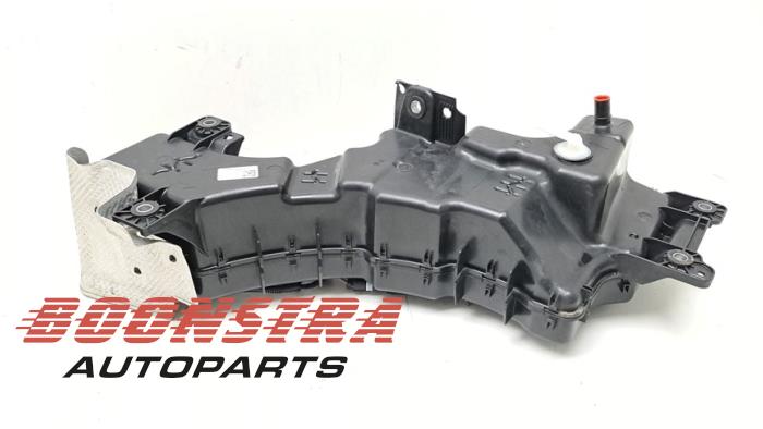 Adblue tank van een Ford Transit Connect (PJ2) 1.5 EcoBlue 2021