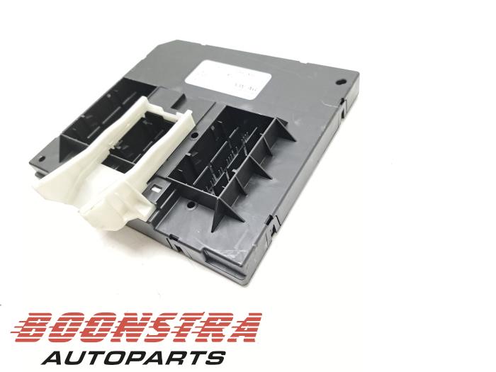 Computer Body Control van een Volkswagen Touran (5T1) 2.0 TDI 150 2016