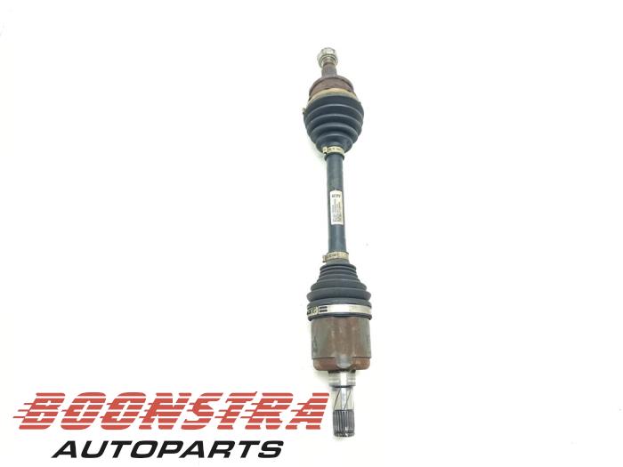 Gebruikte Aandrijfas links-voor Opel Mokka/Mokka X 1.7 CDTI 16V 4x2 Prijs € 49,95 Margeregeling aangeboden door Boonstra Autoparts