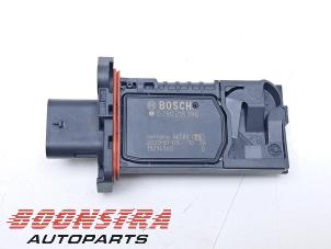 Gebruikte Luchtmassameter Landrover Range Rover IV (LG) 3.0 V6 P400 MHEV HST Prijs € 73,95 Margeregeling aangeboden door Boonstra Autoparts