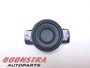 Gebruikte Luidspreker Landrover Range Rover IV (LG) 3.0 V6 P400 MHEV HST Prijs € 34,95 Margeregeling aangeboden door Boonstra Autoparts