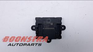 Gebruikte Module Centrale Deurvergrendeling Landrover Range Rover IV (LG) 3.0 V6 P400 MHEV HST Prijs € 104,95 Margeregeling aangeboden door Boonstra Autoparts