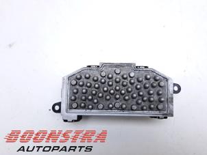 Gebruikte Kachel Weerstand Volkswagen Sharan (7N) 2.0 TDI 16V Prijs € 24,95 Margeregeling aangeboden door Boonstra Autoparts