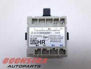 Gebruikte Centrale Deurvergrendelings Module Mercedes E Estate (S213) E-220d 2.0 Turbo 16V Prijs € 48,34 Inclusief btw aangeboden door Boonstra Autoparts