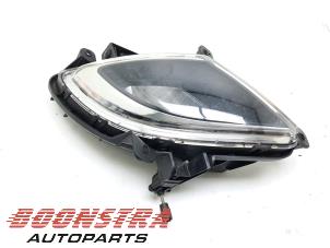 Gebruikte Koplamp rechts Hyundai iX20 (JC) 1.6i 16V Prijs € 149,95 Margeregeling aangeboden door Boonstra Autoparts