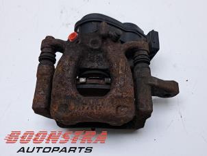 Gebruikte Remklauw (Tang) rechts-achter Renault Kadjar (RFEH) 1.2 Energy TCE 130 Prijs € 94,95 Margeregeling aangeboden door Boonstra Autoparts