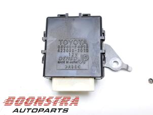 Gebruikte Ruitenwisser Module Toyota C-HR (X1,X5) 1.8 16V Hybrid Prijs € 24,95 Margeregeling aangeboden door Boonstra Autoparts