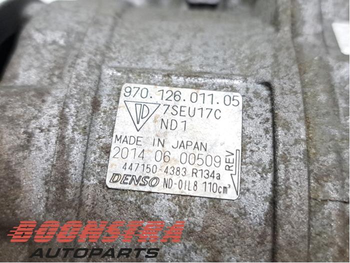 Aircopomp van een Porsche Panamera (970) 4.8 V8 32V GTS 2014