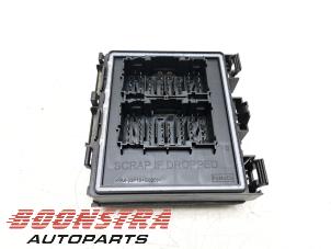 Gebruikte Zekeringkast Ford Puma 1.0 Ti-VCT EcoBoost 12V Prijs € 198,95 Margeregeling aangeboden door Boonstra Autoparts