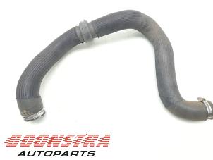 Gebruikte Intercooler Slang Toyota ProAce 2.0 D-4D 122 16V Worker Prijs € 30,19 Inclusief btw aangeboden door Boonstra Autoparts