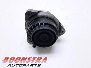 Gebruikte Motorrubber BMW 5 serie (F10) 550i V8 32V TwinPower Turbo Prijs € 24,95 Margeregeling aangeboden door Boonstra Autoparts